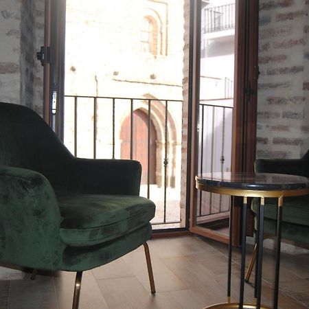 Hotel Palacio Conde Del Alamo Aroche Bagian luar foto